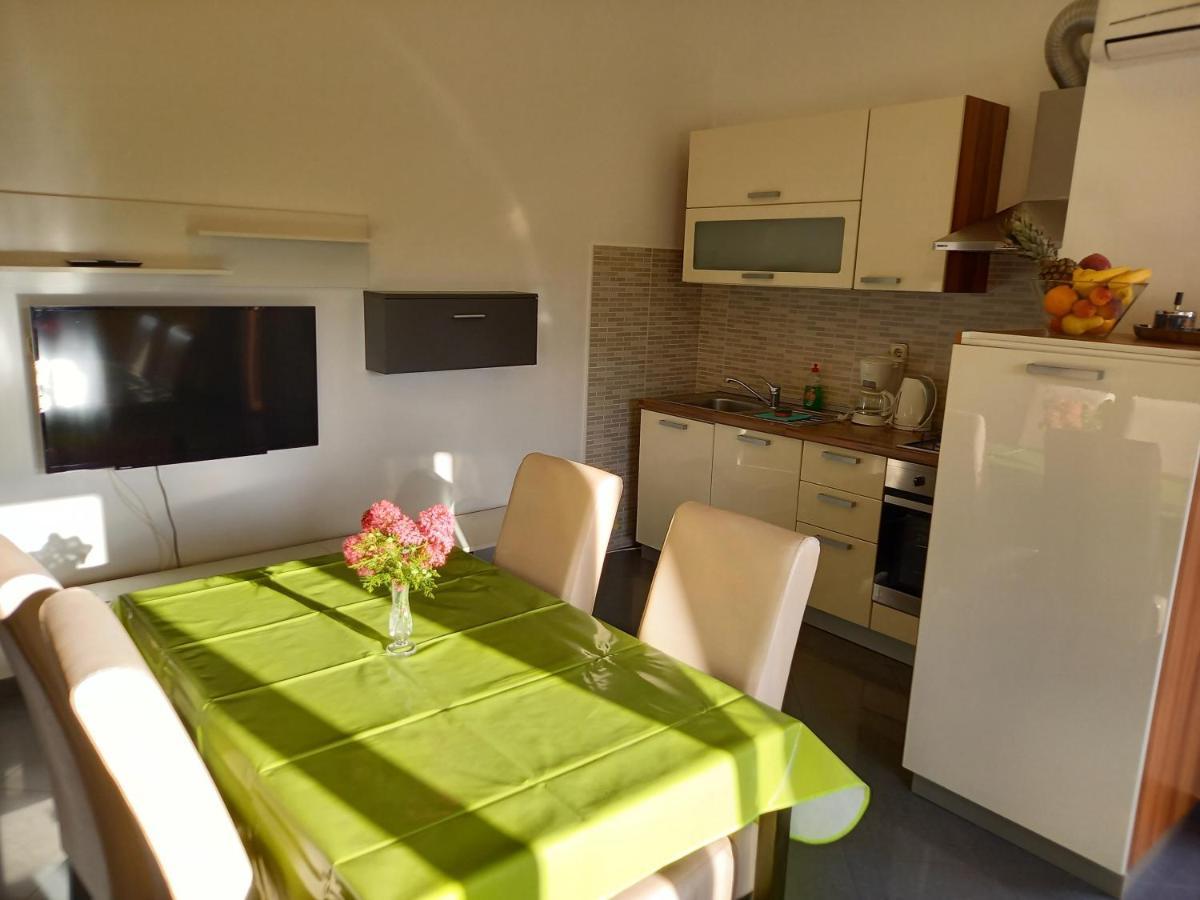Apartment Valerija Baška Exterior foto